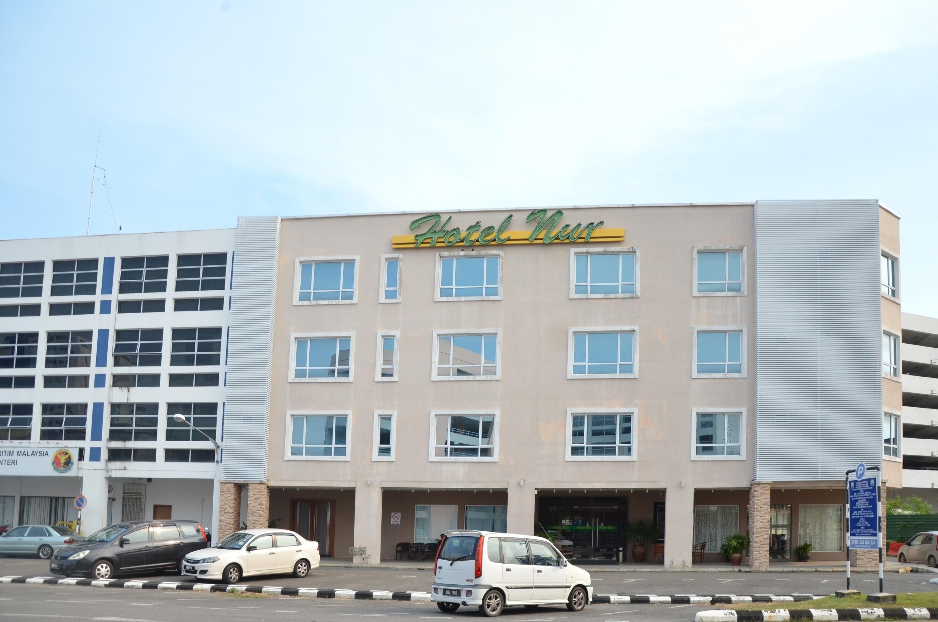 OYO 985 Hotel Nur Miri Exterior foto