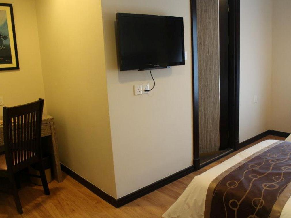 OYO 985 Hotel Nur Miri Exterior foto