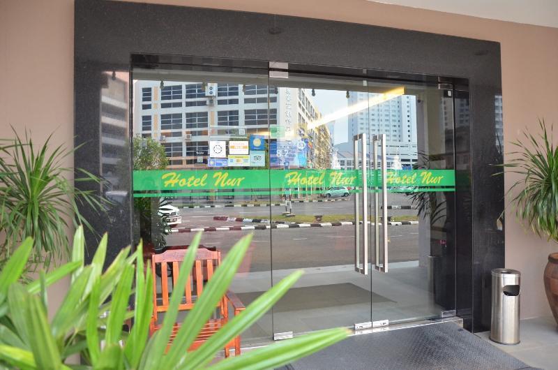 OYO 985 Hotel Nur Miri Exterior foto